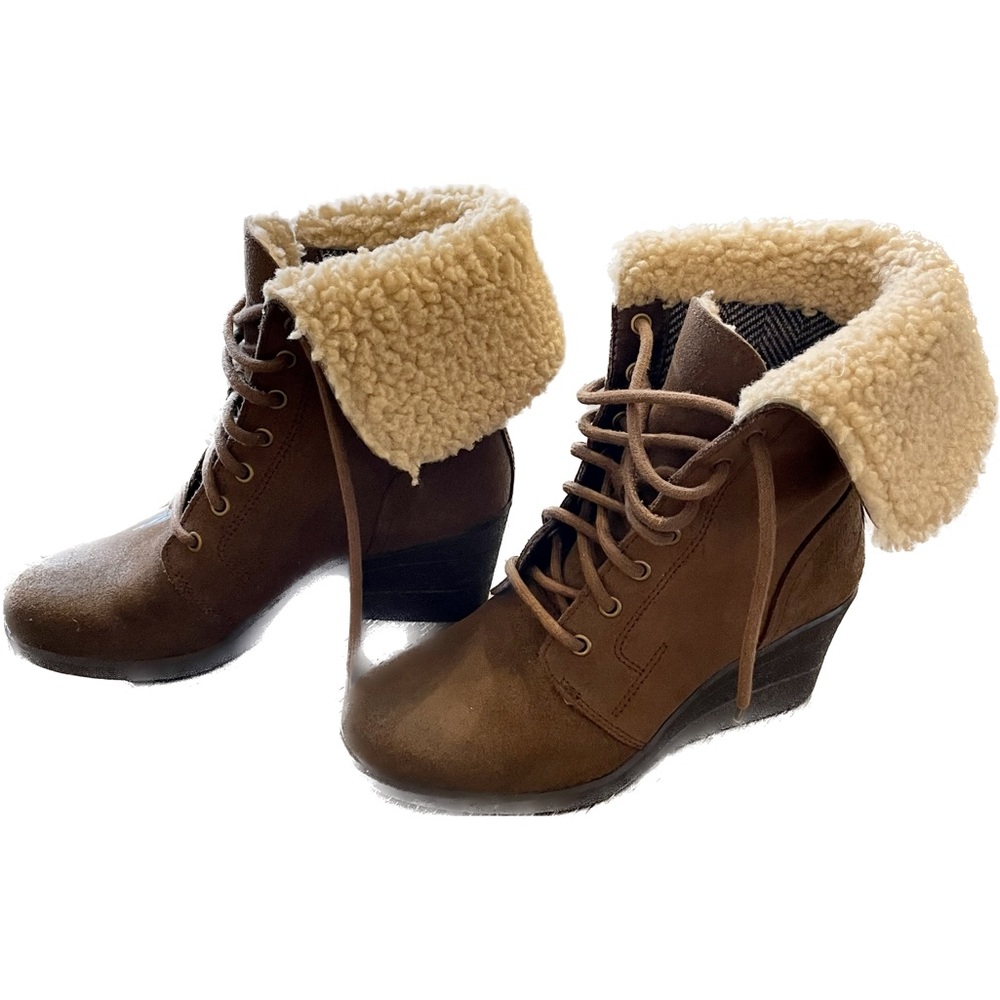 UGG Classic Brown Waterproof Lace up boots with standup collar .